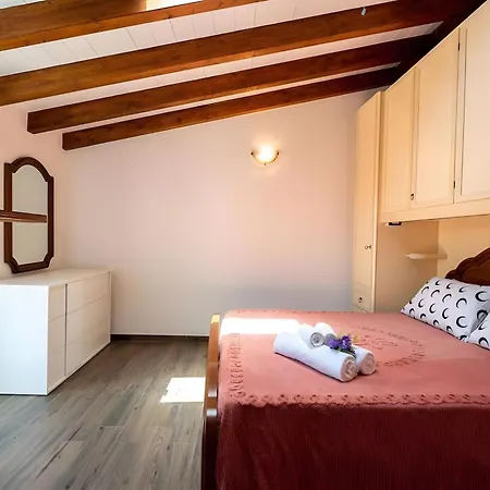 Nyaraló Casa Vista Panoramica Mare E Monti *